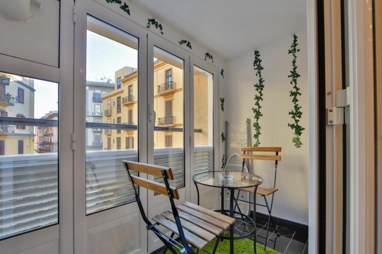 Residenza Napoli Centrale Luaran gambar